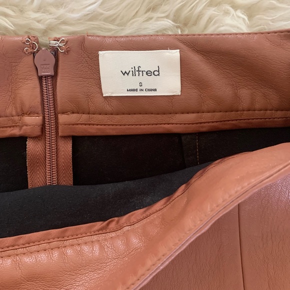 Aritzia Wilfred Vegan Leather Skirt - Picture 5 of 8